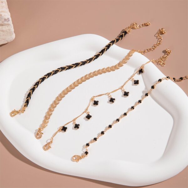 "4pcs Black Hip Hop Chain Bracelet Set – Thin Zinc Alloy Hand Chains for Women" - Image 4